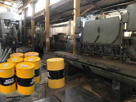 Dầu thủy lực cho máy chấn kim loại